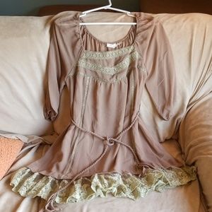Super cute top with lace bottom